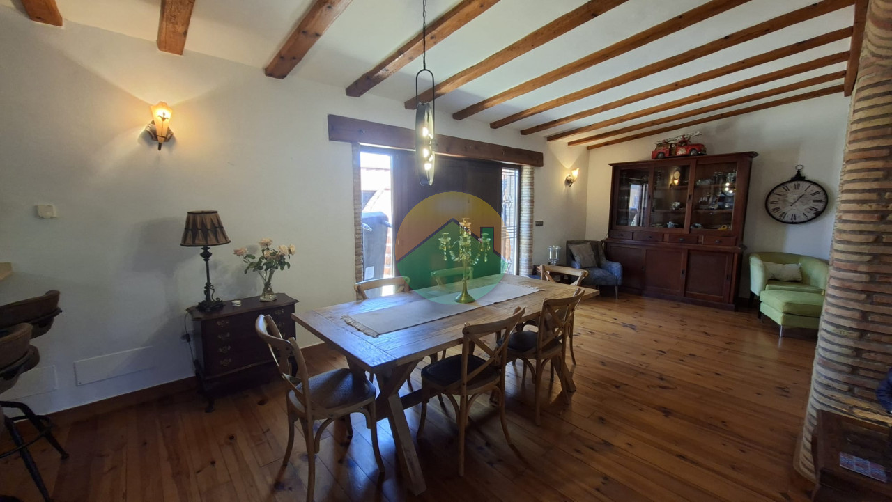 4 Bedroom Property For Sale