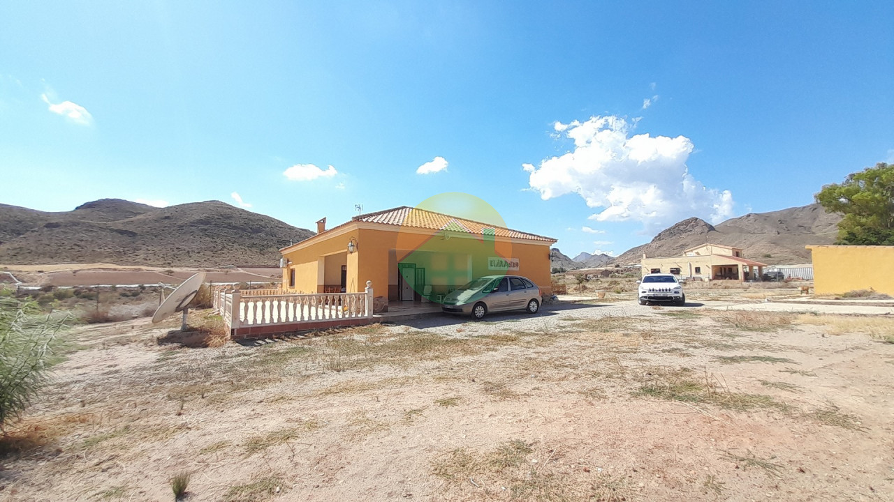 4 Bedroom Detached For Sale