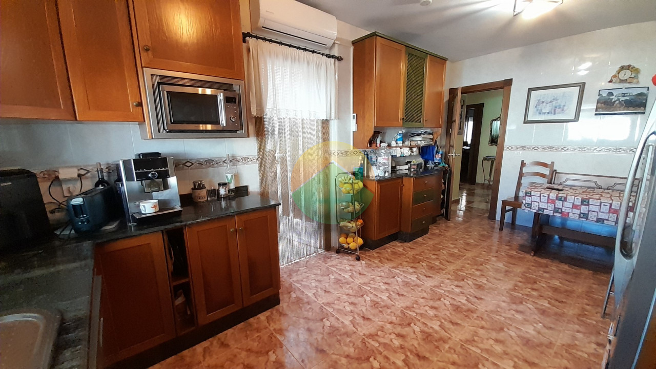 5 Bedroom Detached Villa For Sale