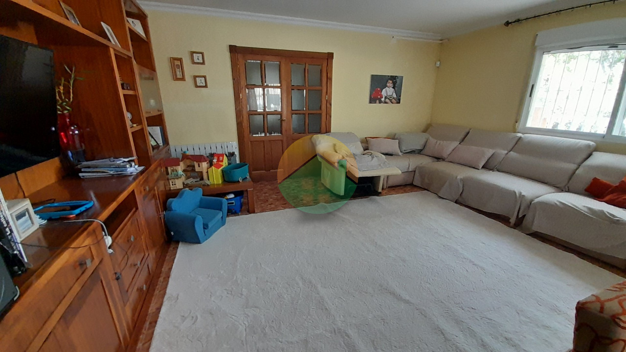 5 Bedroom Detached Villa For Sale