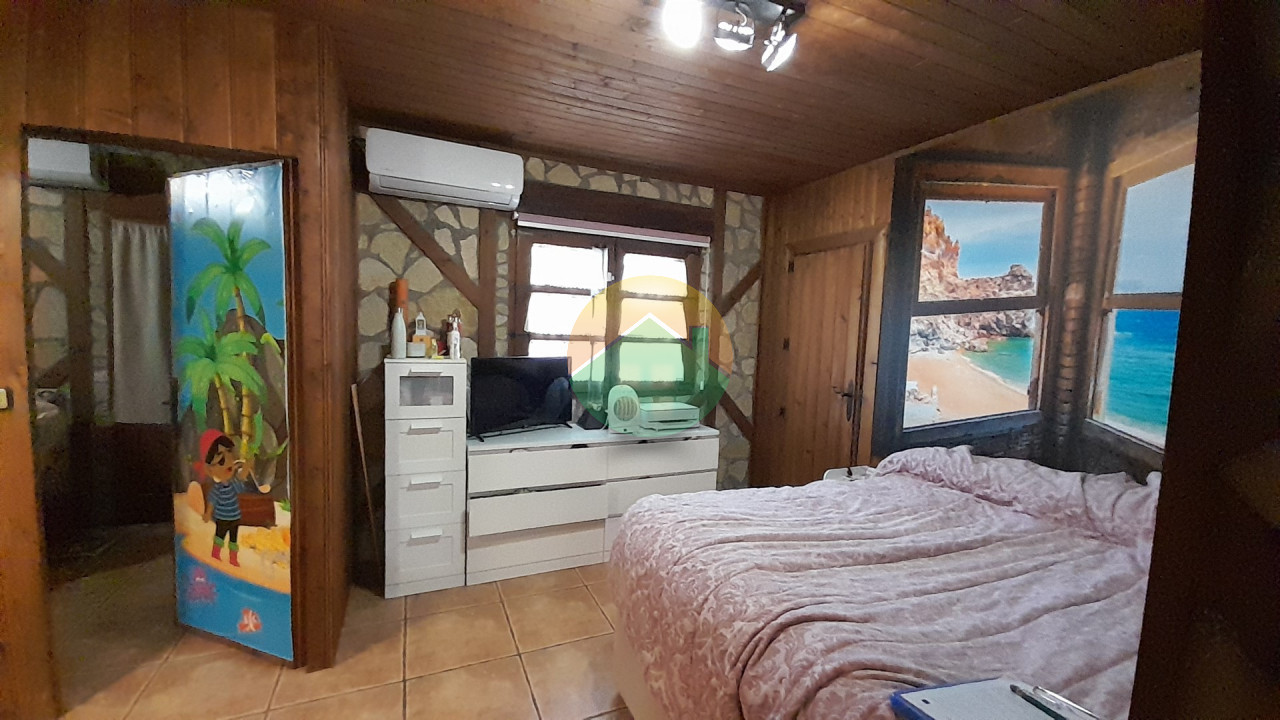 5 Bedroom Detached Villa For Sale