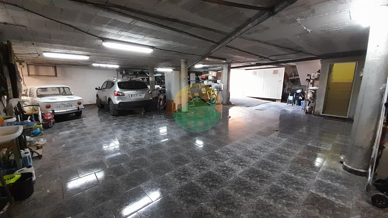 5 Bedroom Detached Villa For Sale