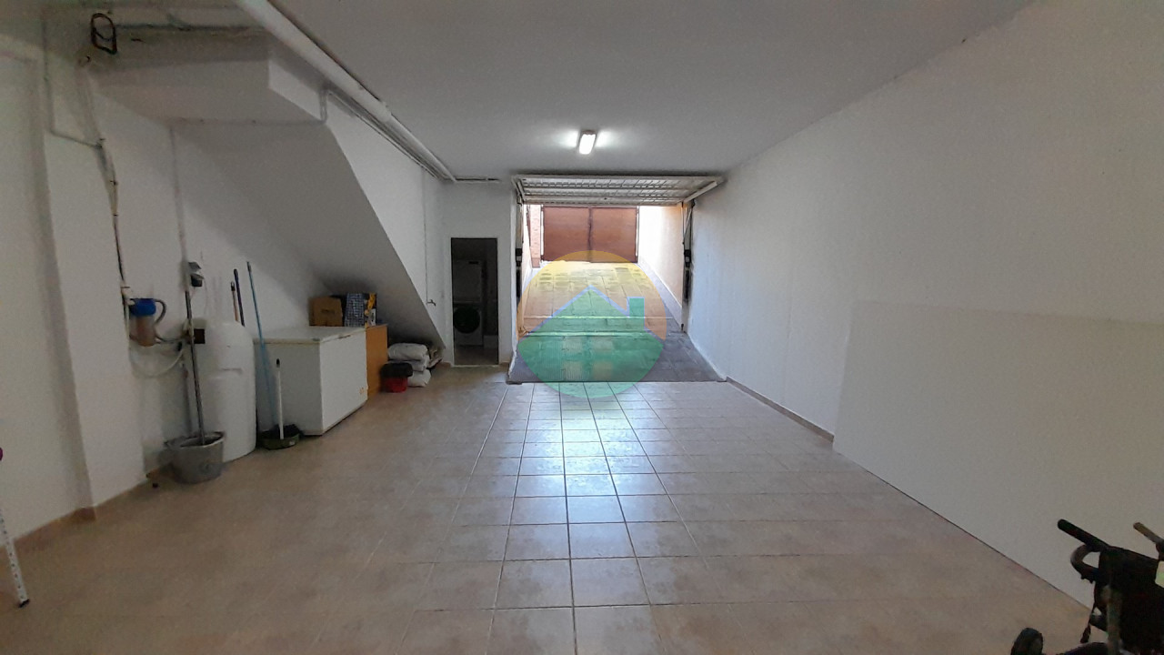 4 Bedroom Townhouse FOR SALE