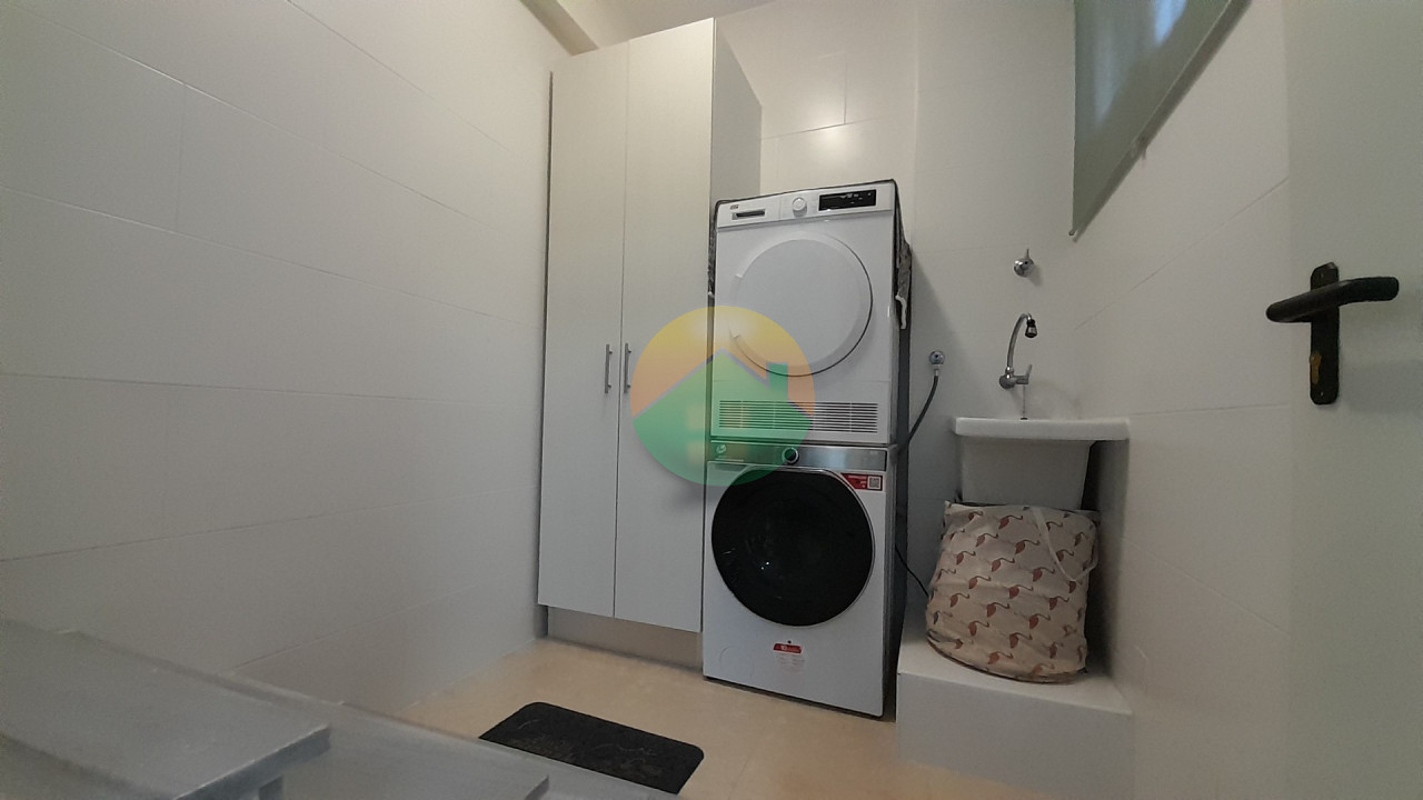 4 Bedroom Townhouse FOR SALE