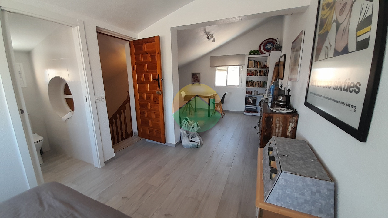 4 Bedroom Semi-Detached For Sale