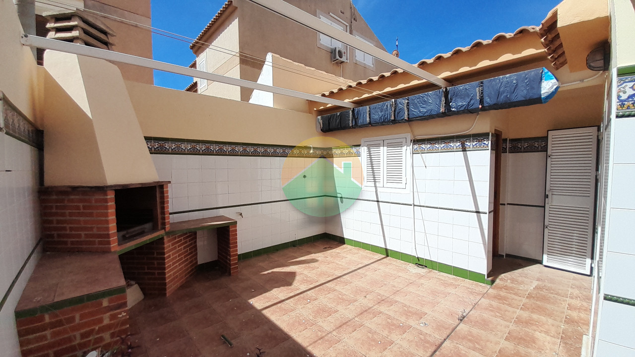 4 Bedroom Semi-Detached For Sale