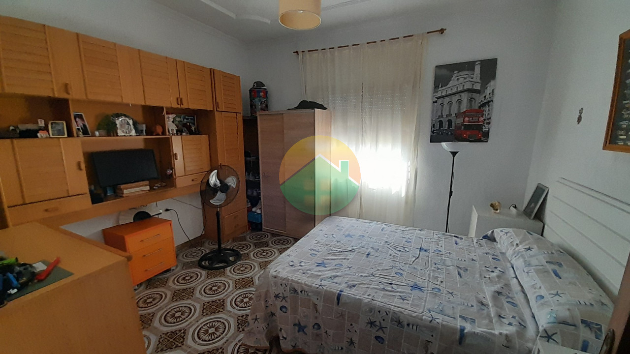 3 Bedroom Country House For Sale
