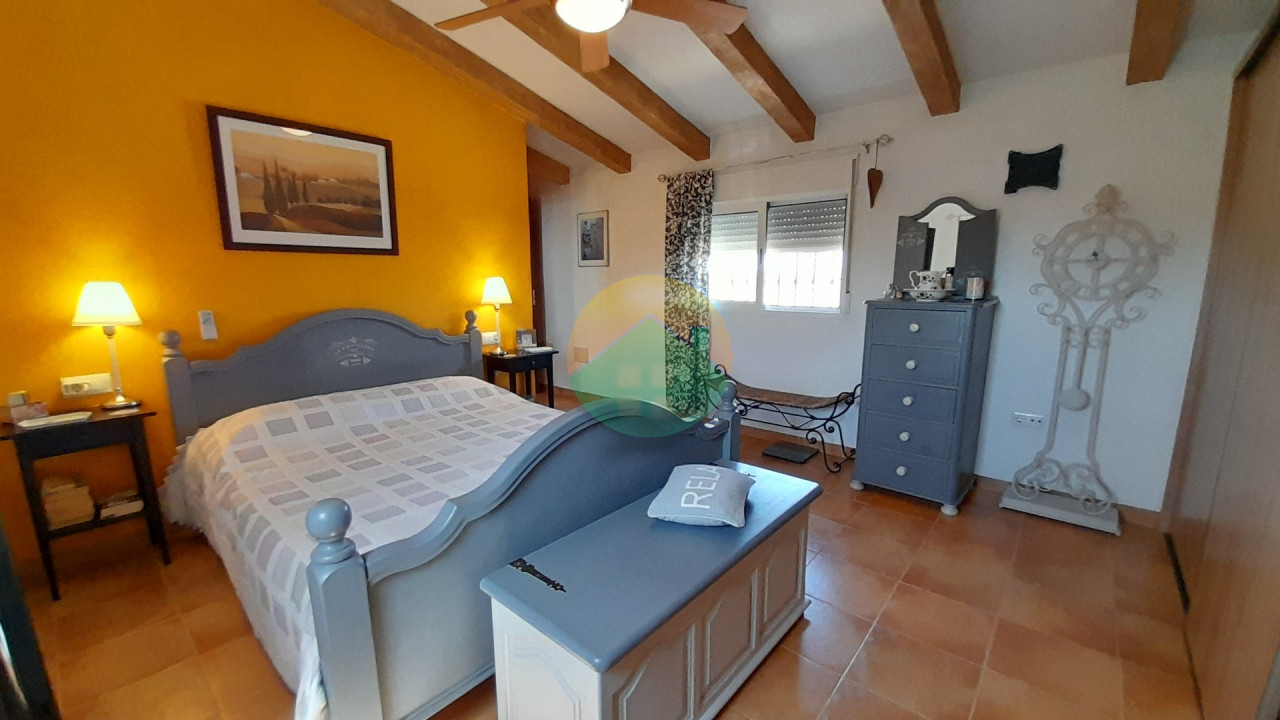 3 Bedroom Semi-Detached For Sale
