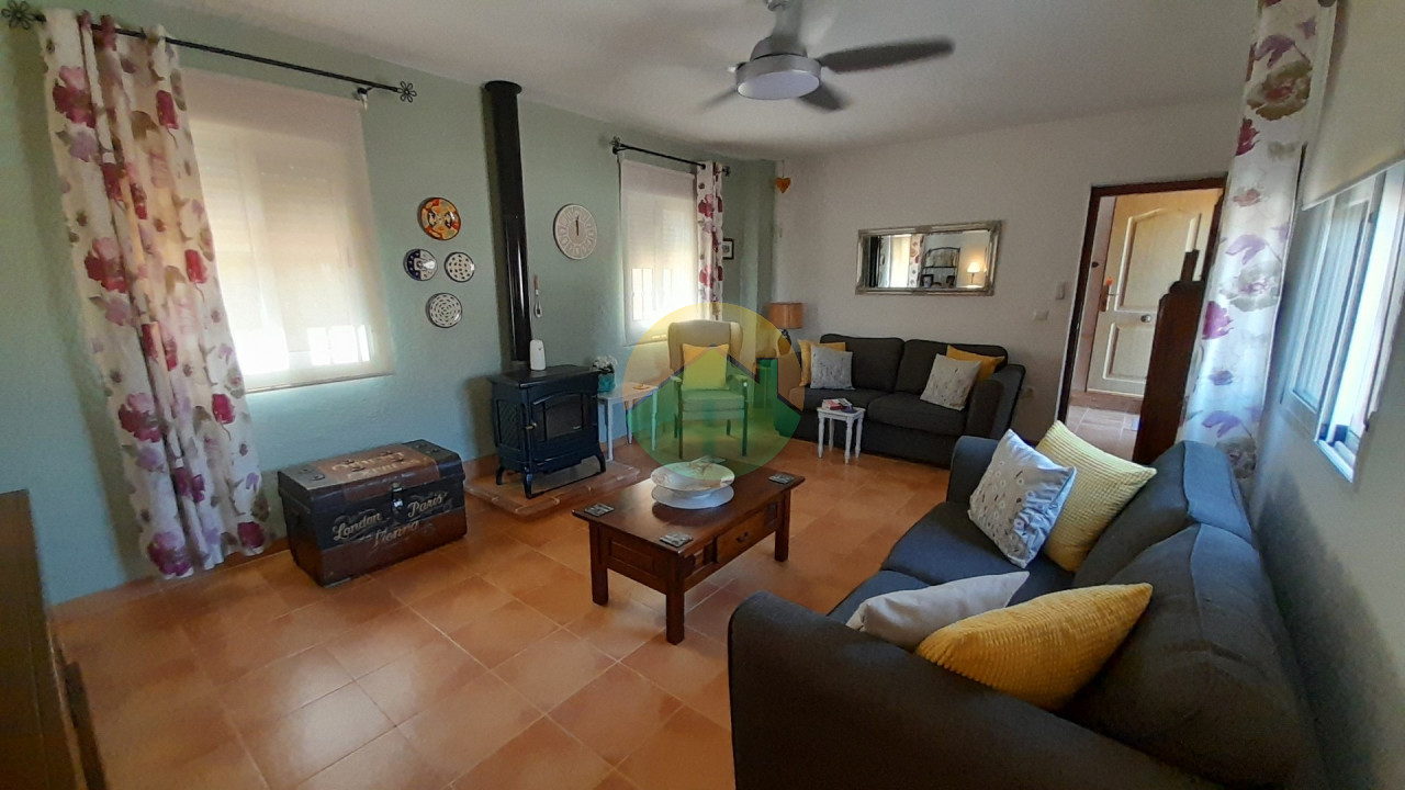 3 Bedroom Semi-Detached For Sale