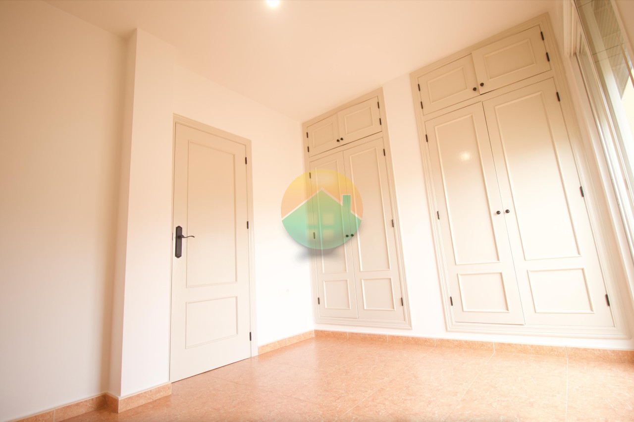 3 Bedroom Semi - Detached For Sale