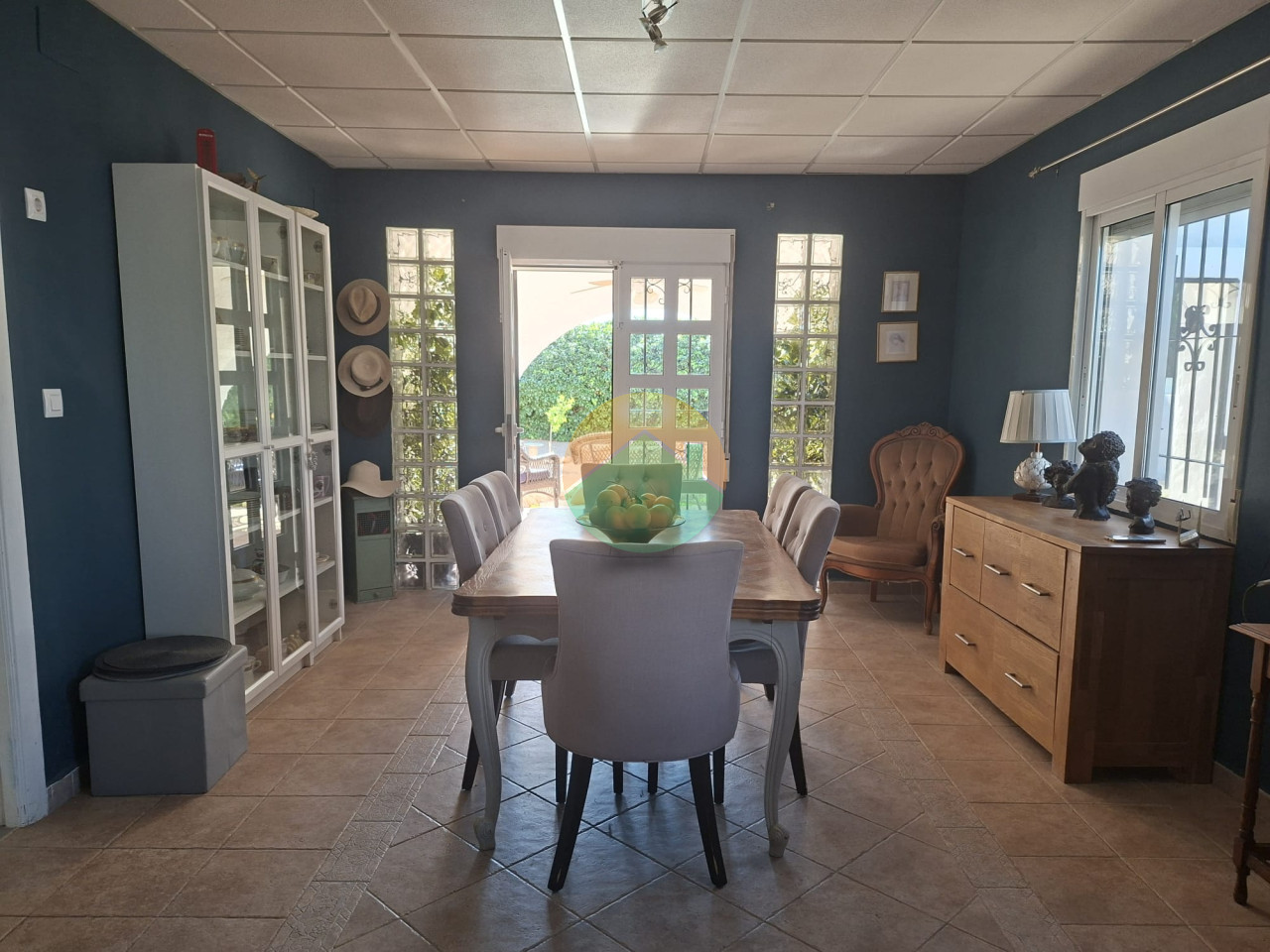 5 Bedroom Country house For Sale