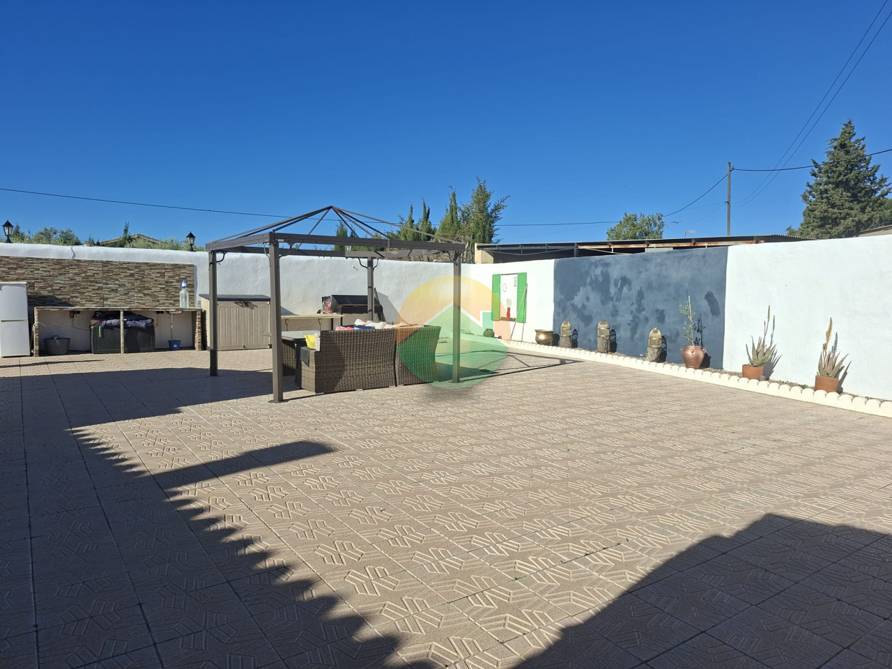 5 Bedroom Country house For Sale