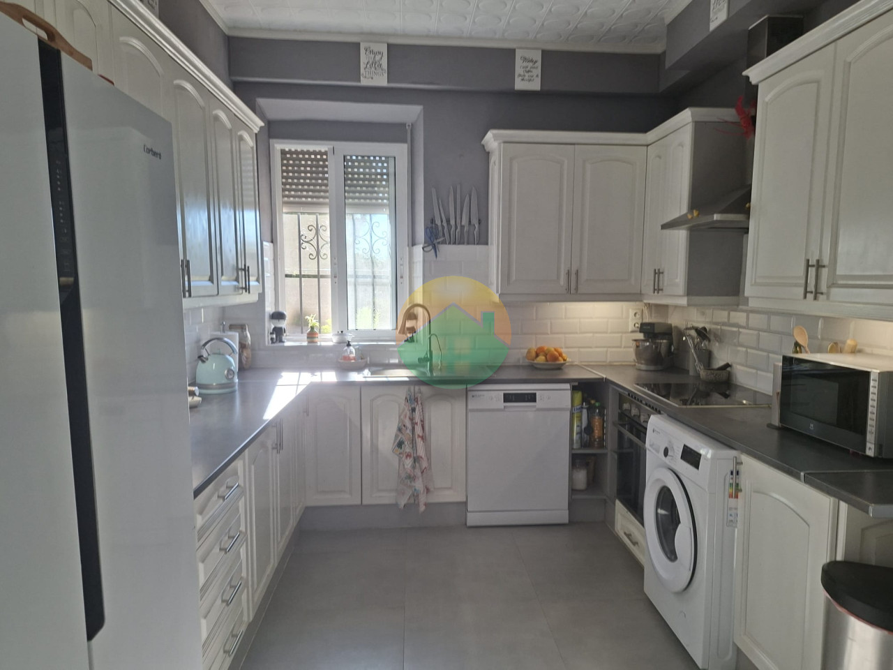 5 Bedroom Country house For Sale