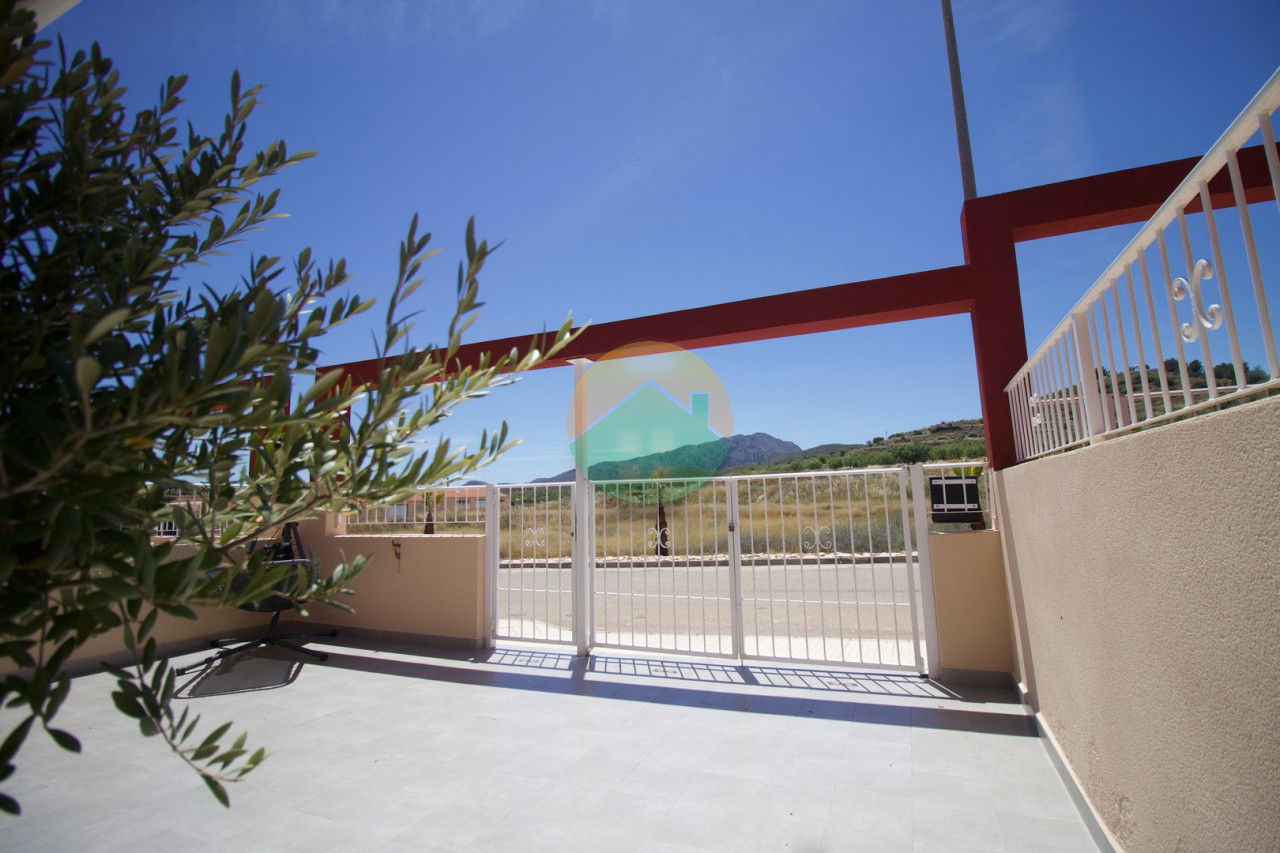 3 Bedroom Semi-Detached For Sale
