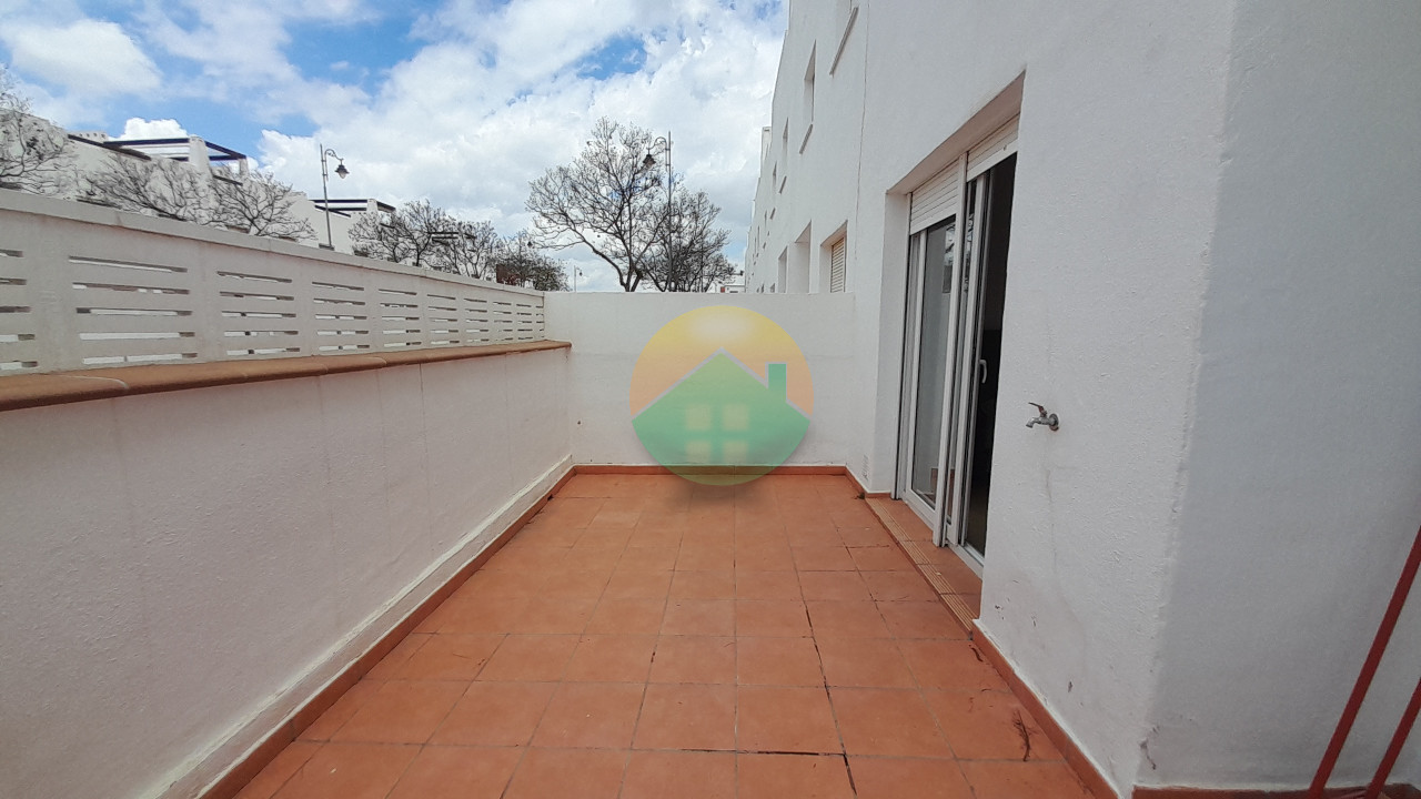 3 Bedroom Ground floor Apartment For Sale