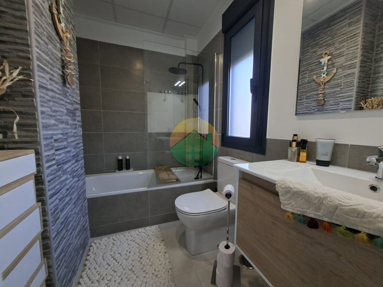 2 Bedroom Corner Apartment For Sale