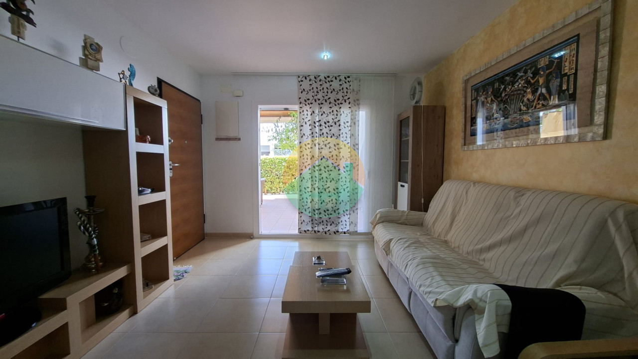 3 Bedroom Ground floor Apartment For Sale
