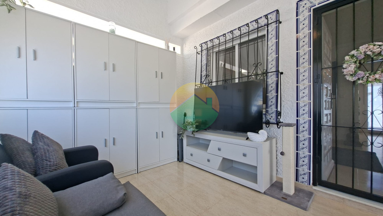 1 Bedroom Semi-Detached Villa For Sale