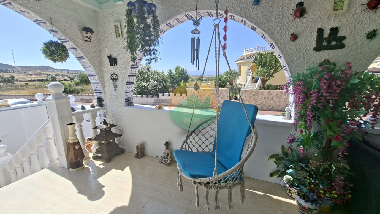 1 Bedroom Semi-Detached Villa For Sale