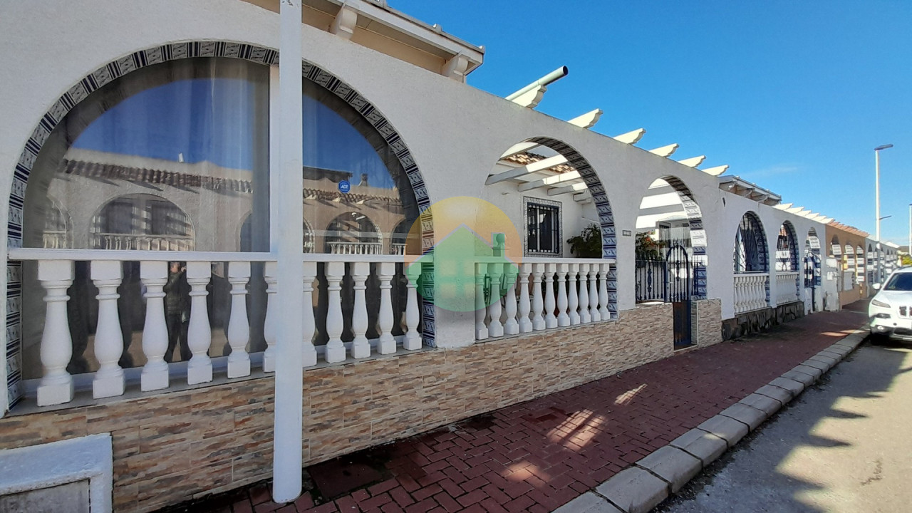 2 Bedroom Terraced For Sale