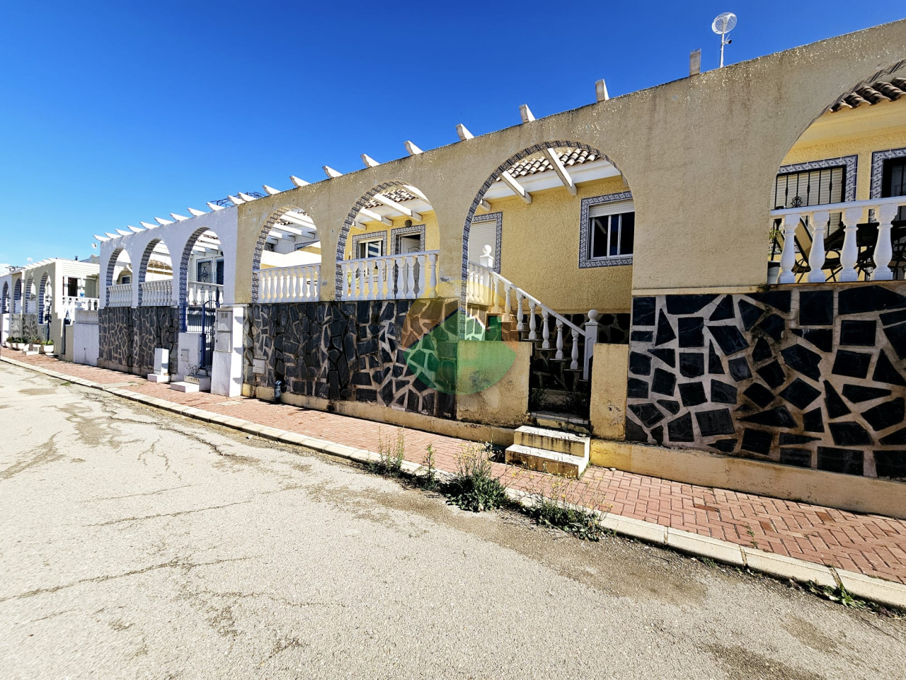 2 Bedroom Terraced For Sale