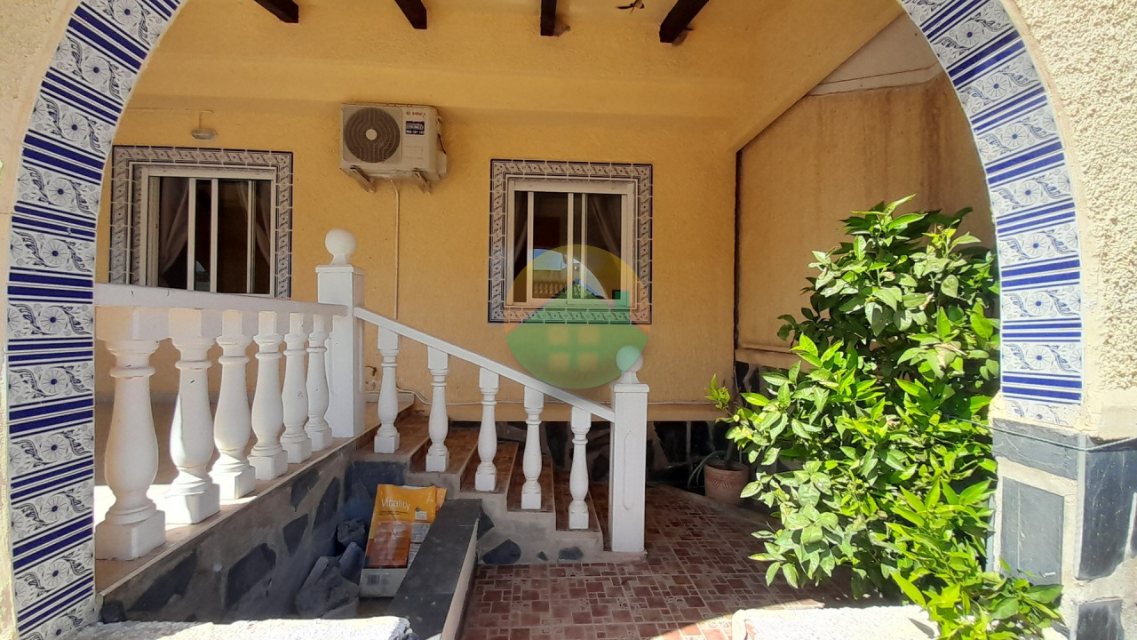 3 Bedroom Terraced For Sale