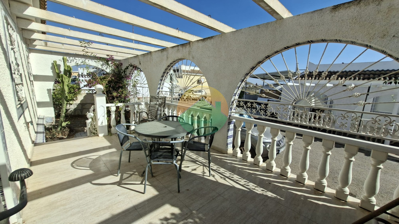 2 Bedroom Semi-Detached For Sale