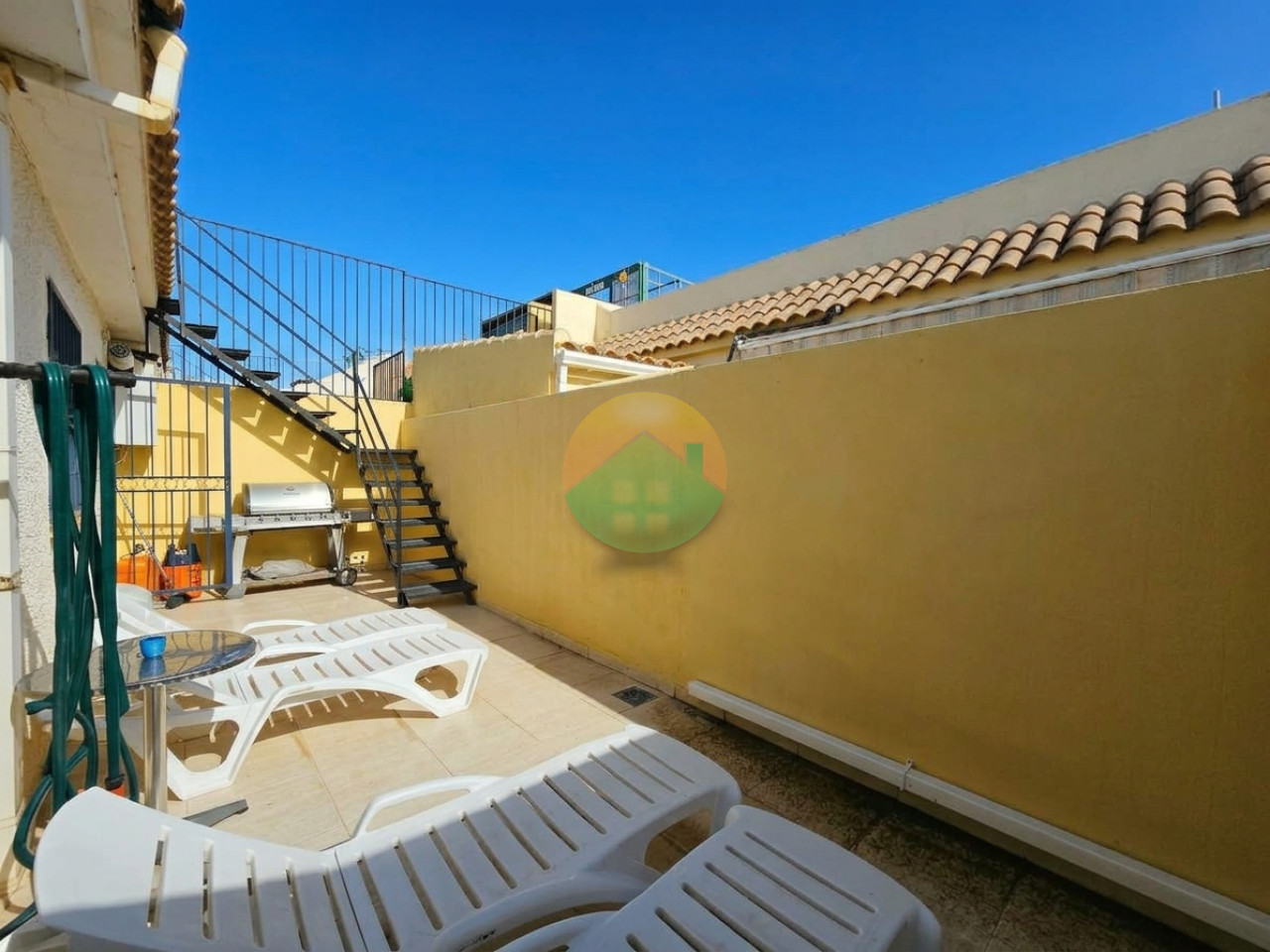 3 Bedroom Terraced For Sale