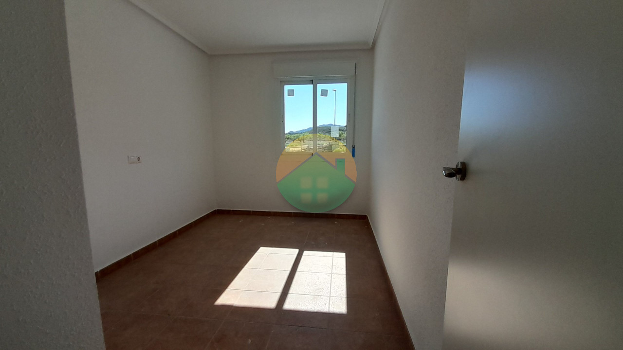 2 Bedroom Detached For Sale