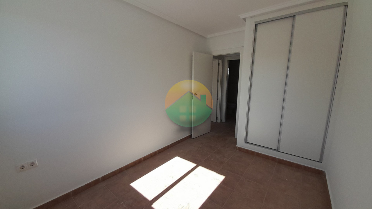 2 Bedroom Detached For Sale