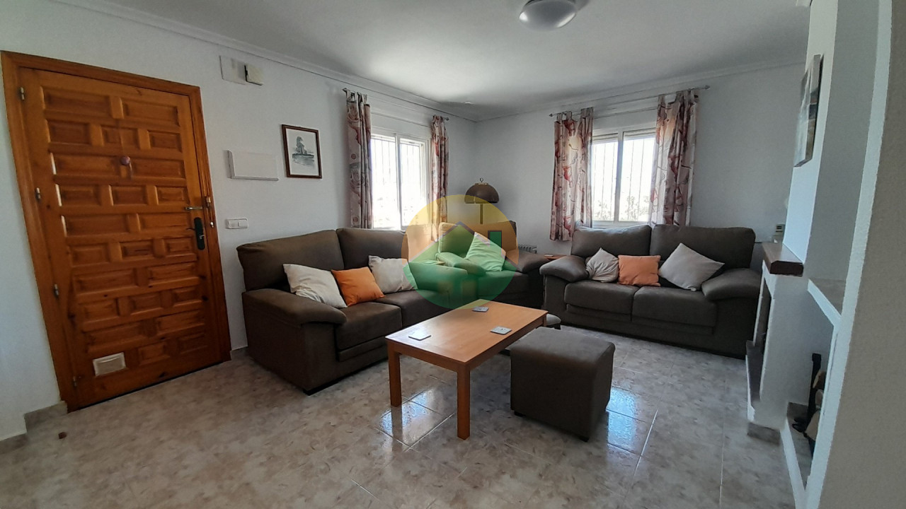 2 Bedroom Detached For sale