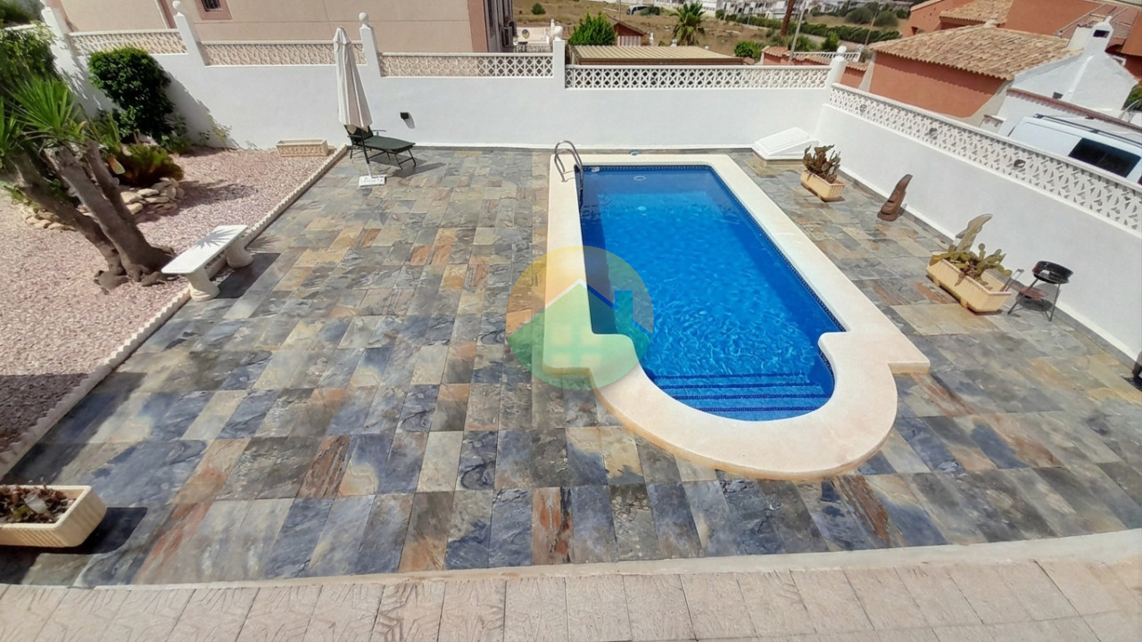 3 Bedroom Detached For Sale