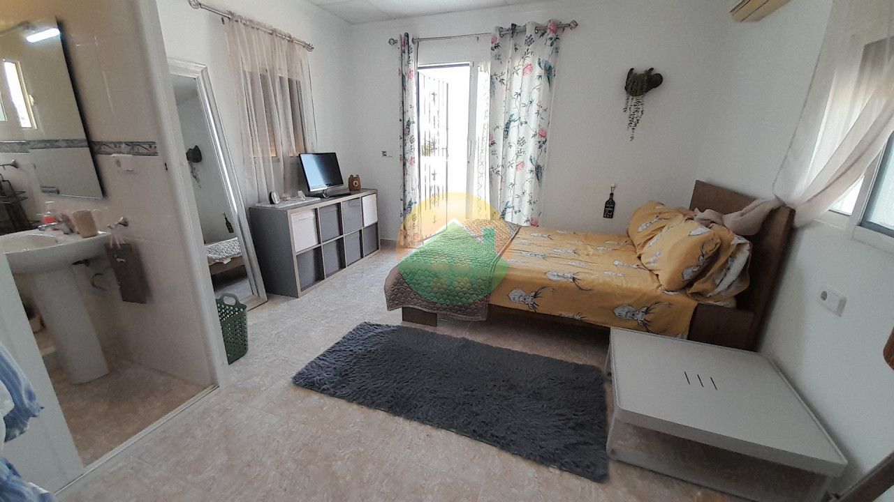 3 Bedroom Detached For Sale