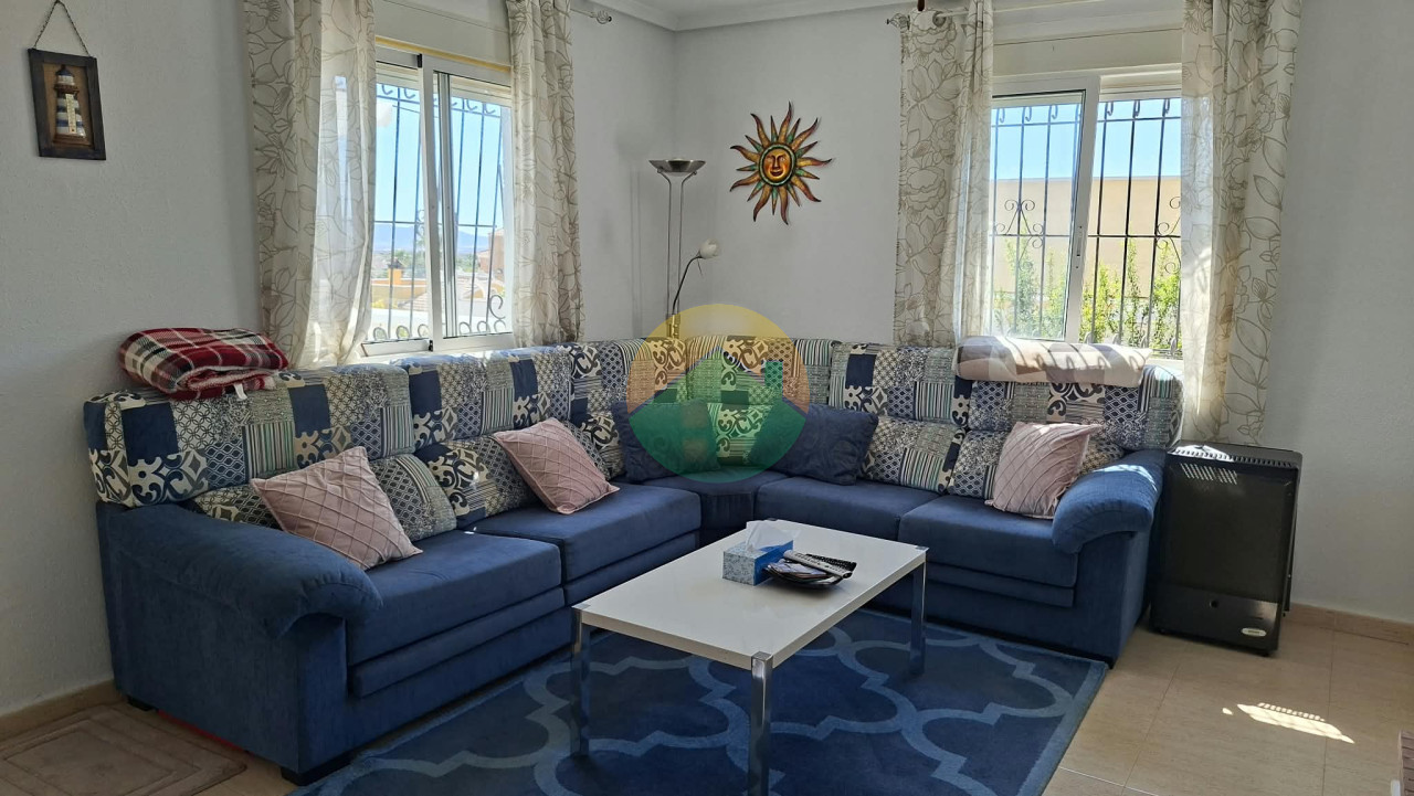 2 Bedroom Detached For sale