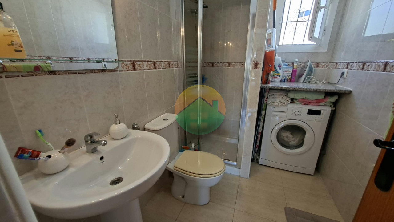 2 Bedroom Detached For sale