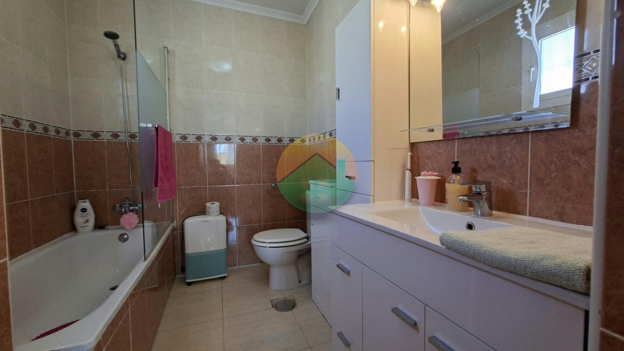 2 Bedroom Detached For sale