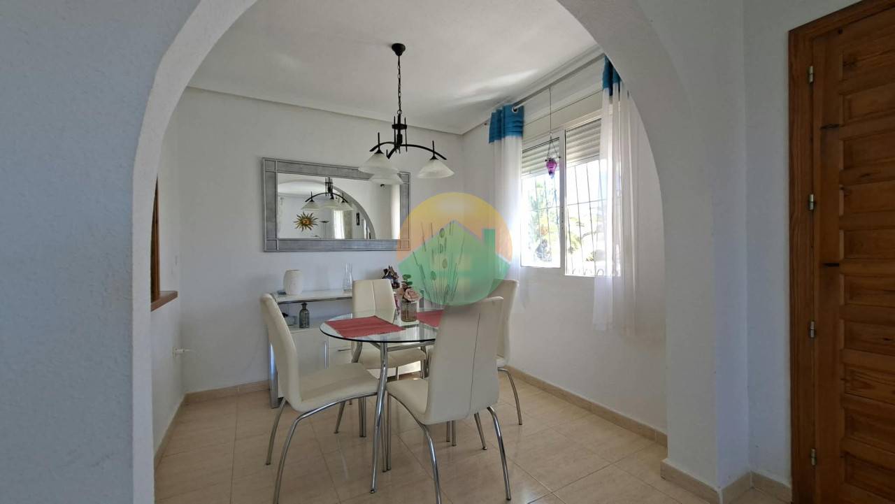 2 Bedroom Detached For sale