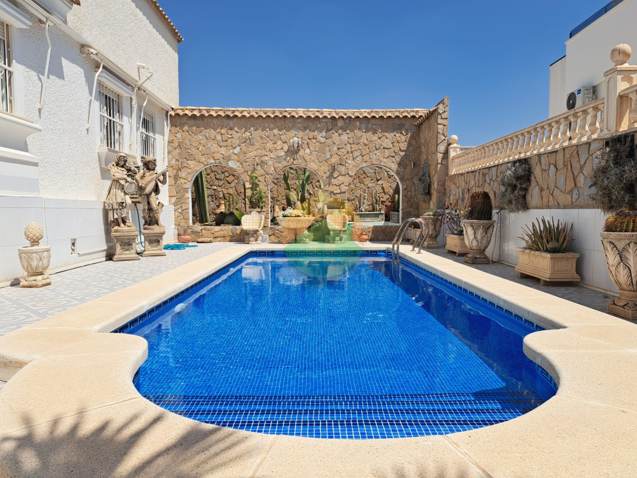 3 Bedroom Detached For Sale