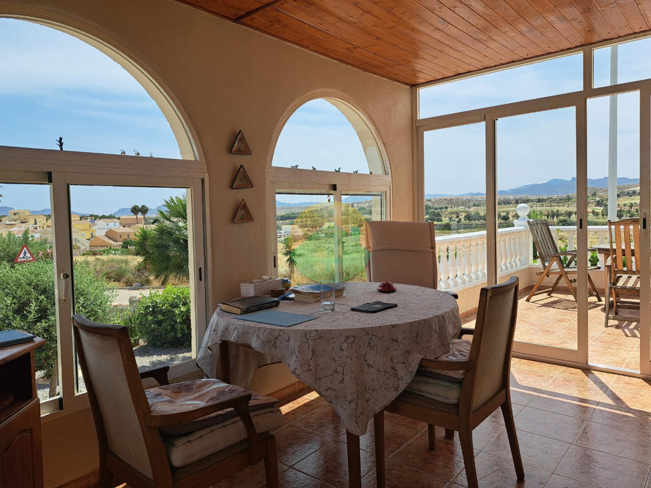 2 Bedroom Detached For Sale