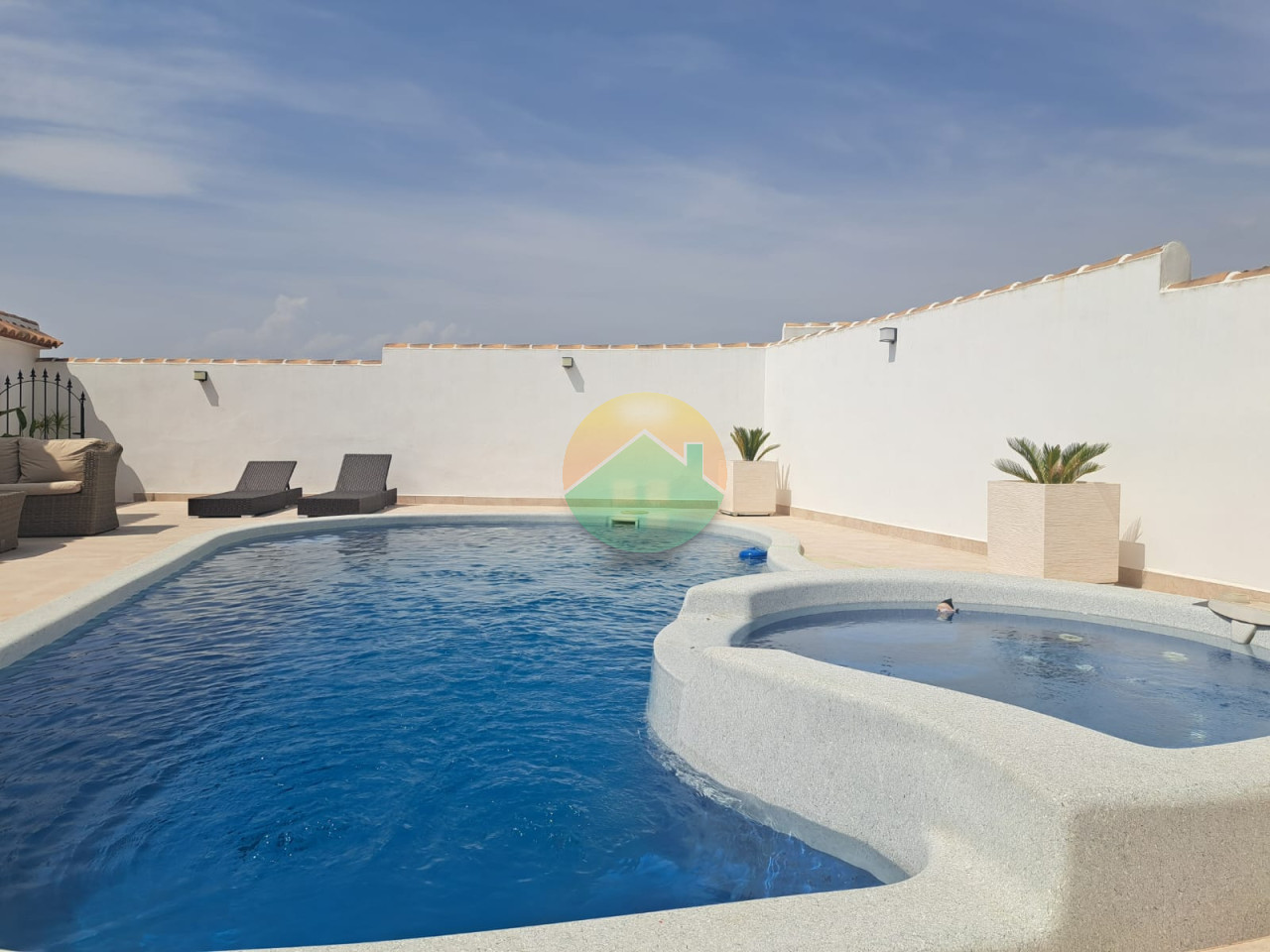 2 Bedroom Detached For Sale