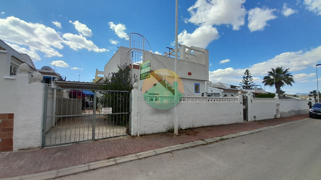 2 Bedroom Detached For sale