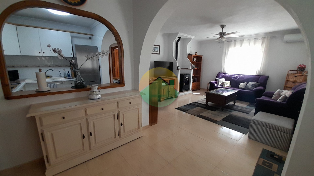 2 Bedroom Detached For sale