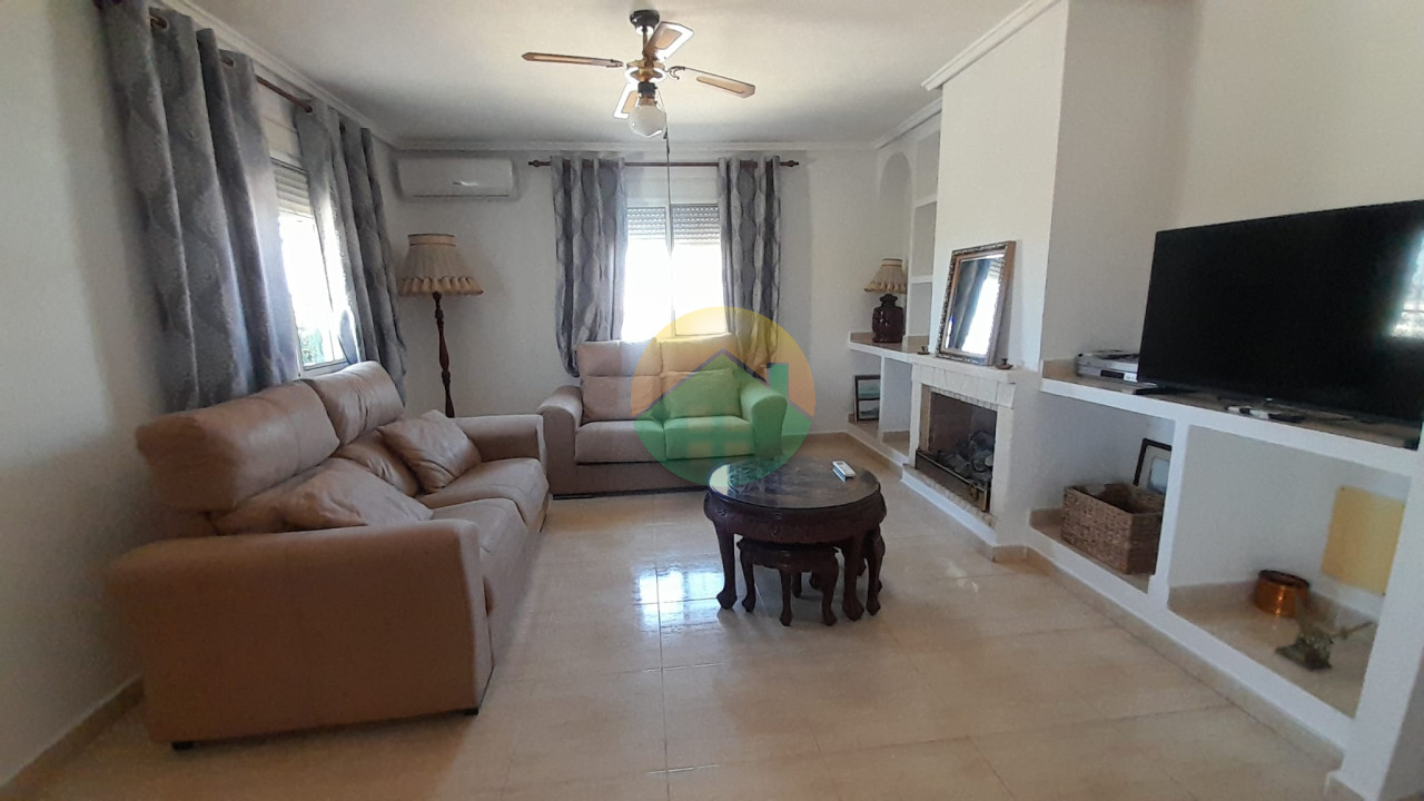 2 Bedroom Detached For sale