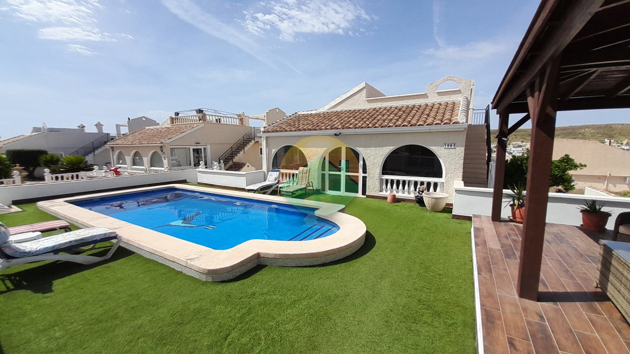 3 Bedroom Detached For Sale