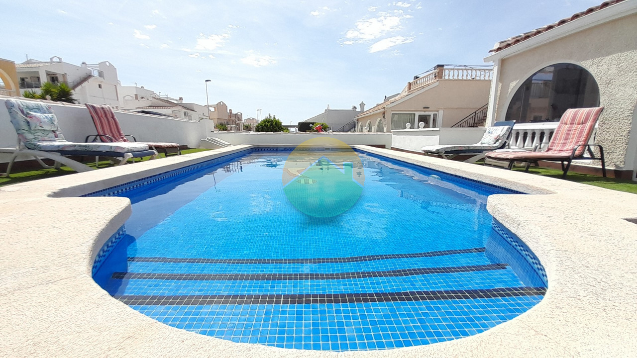 3 Bedroom Detached For Sale