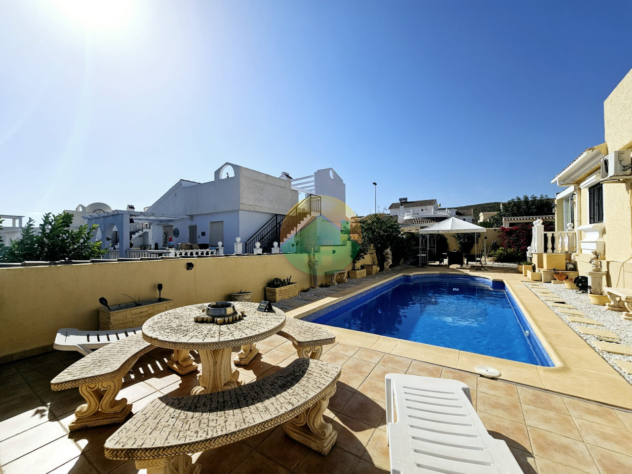 2 Bedroom Detached For Sale