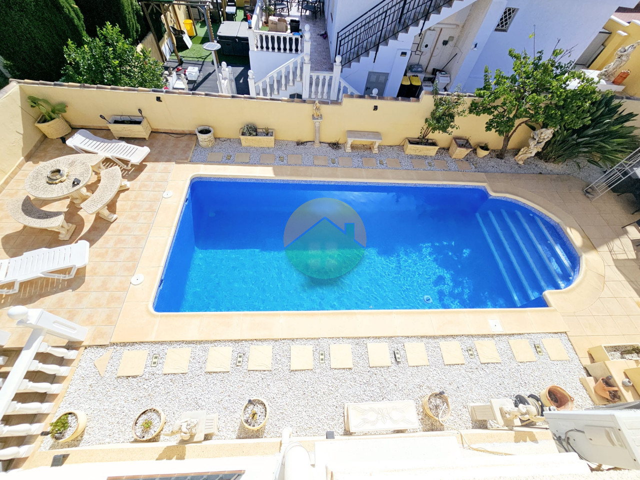 2 Bedroom Detached For Sale