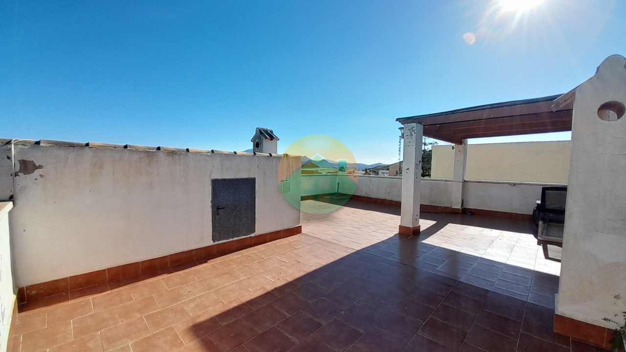 3 Bedroom Detached For Sale