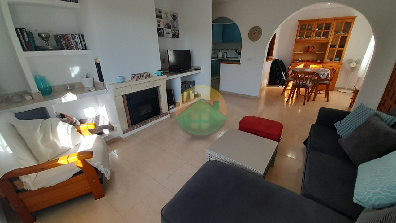 2 Bedroom Detached For Sale