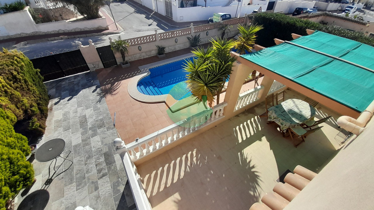 2 Bedroom Detached For Sale